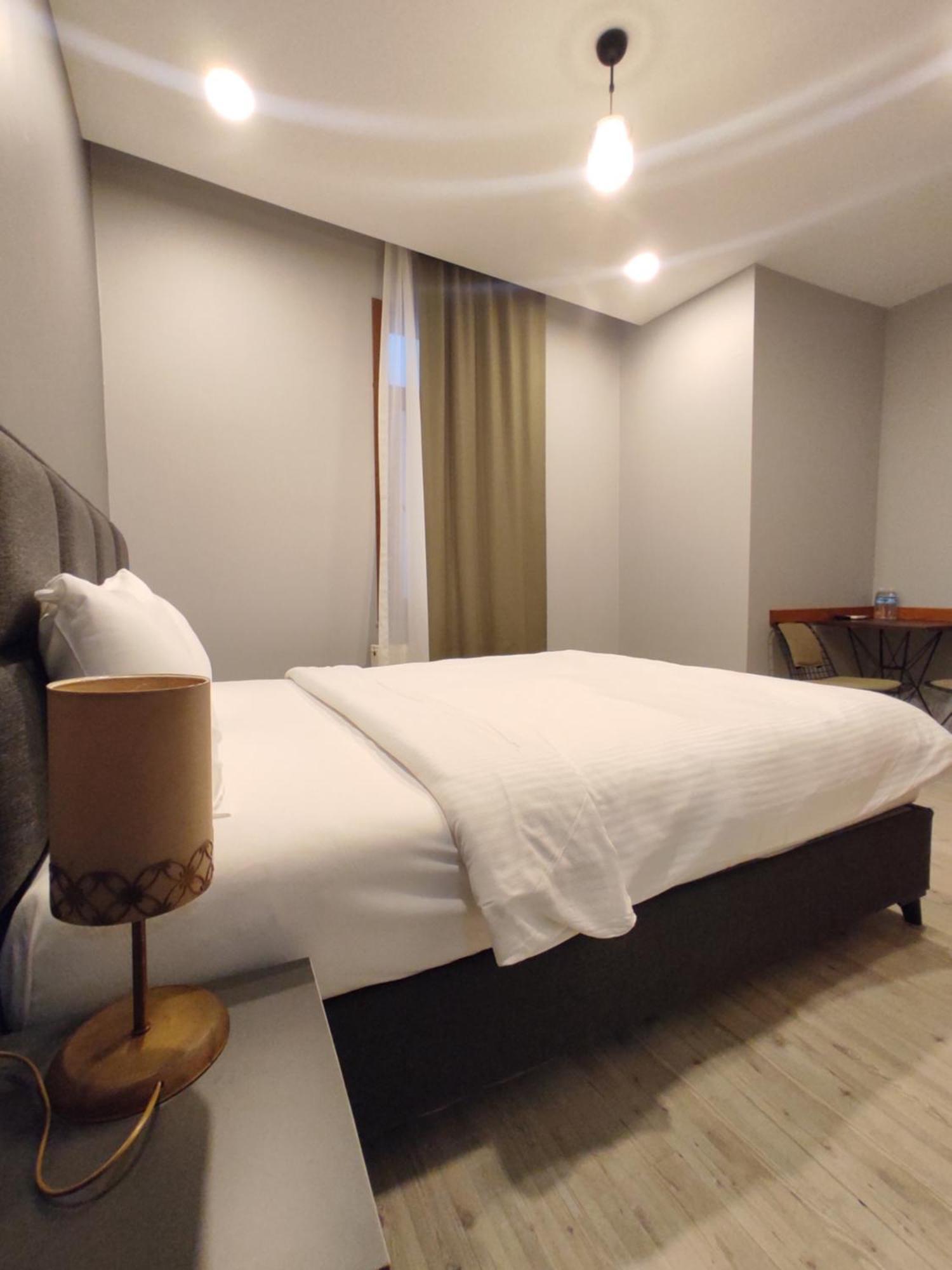 Ore Pera Suites อิสตันบูล ภายนอก รูปภาพ