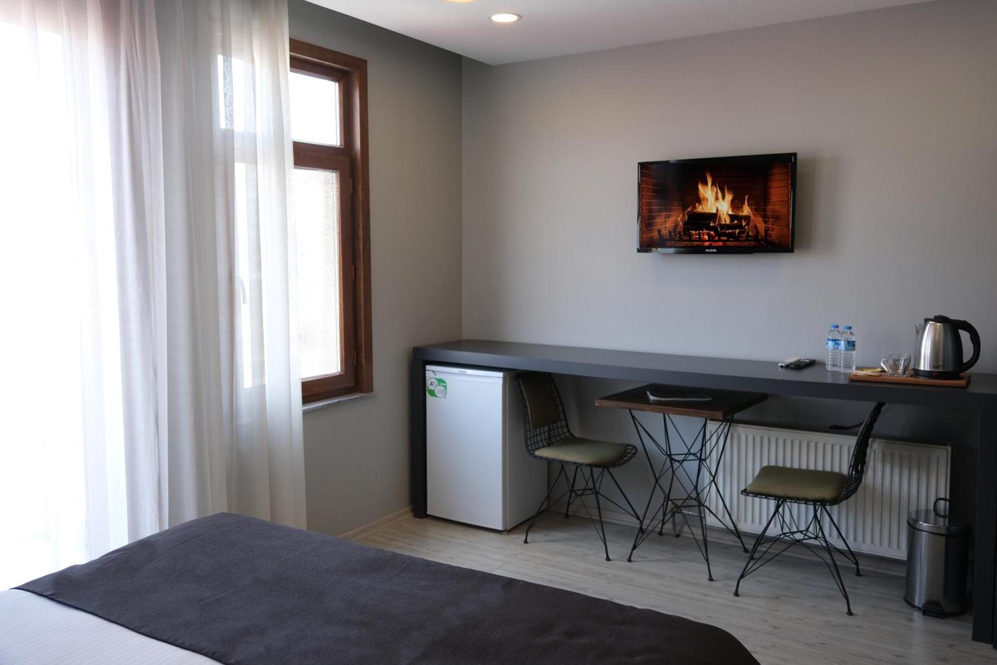 Ore Pera Suites อิสตันบูล ภายนอก รูปภาพ